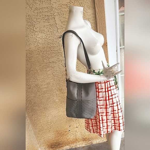 FRYE‎ BUCKET BAG - Picture 1 of 11